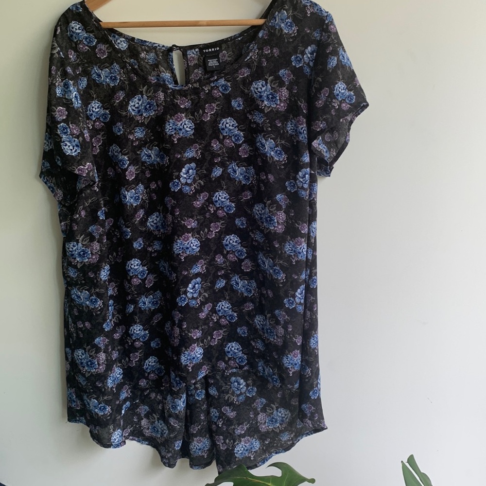 Torrid Hi-low Floral Blouse 1